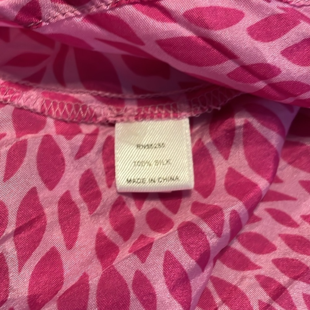 Express Design Studio Pink Leaf Patterned Silk To… - image 3